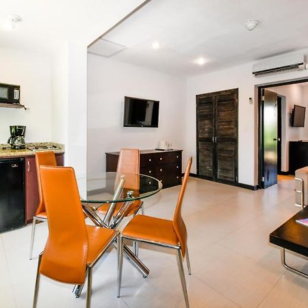 Talk Of The Town Beach Hotel & Beach Club By Gh Hoteles Oranjestad Buitenkant foto