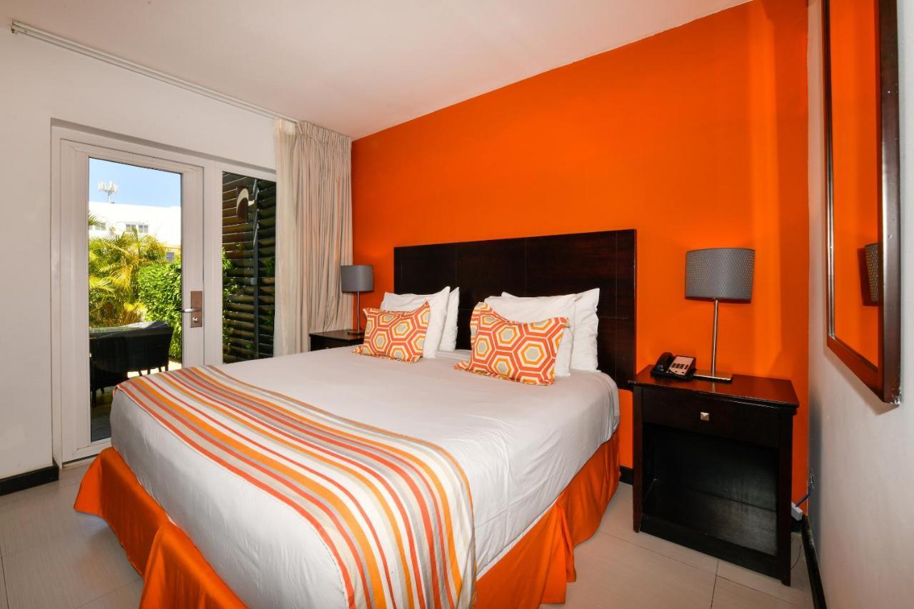 Talk Of The Town Beach Hotel & Beach Club By Gh Hoteles Oranjestad Buitenkant foto