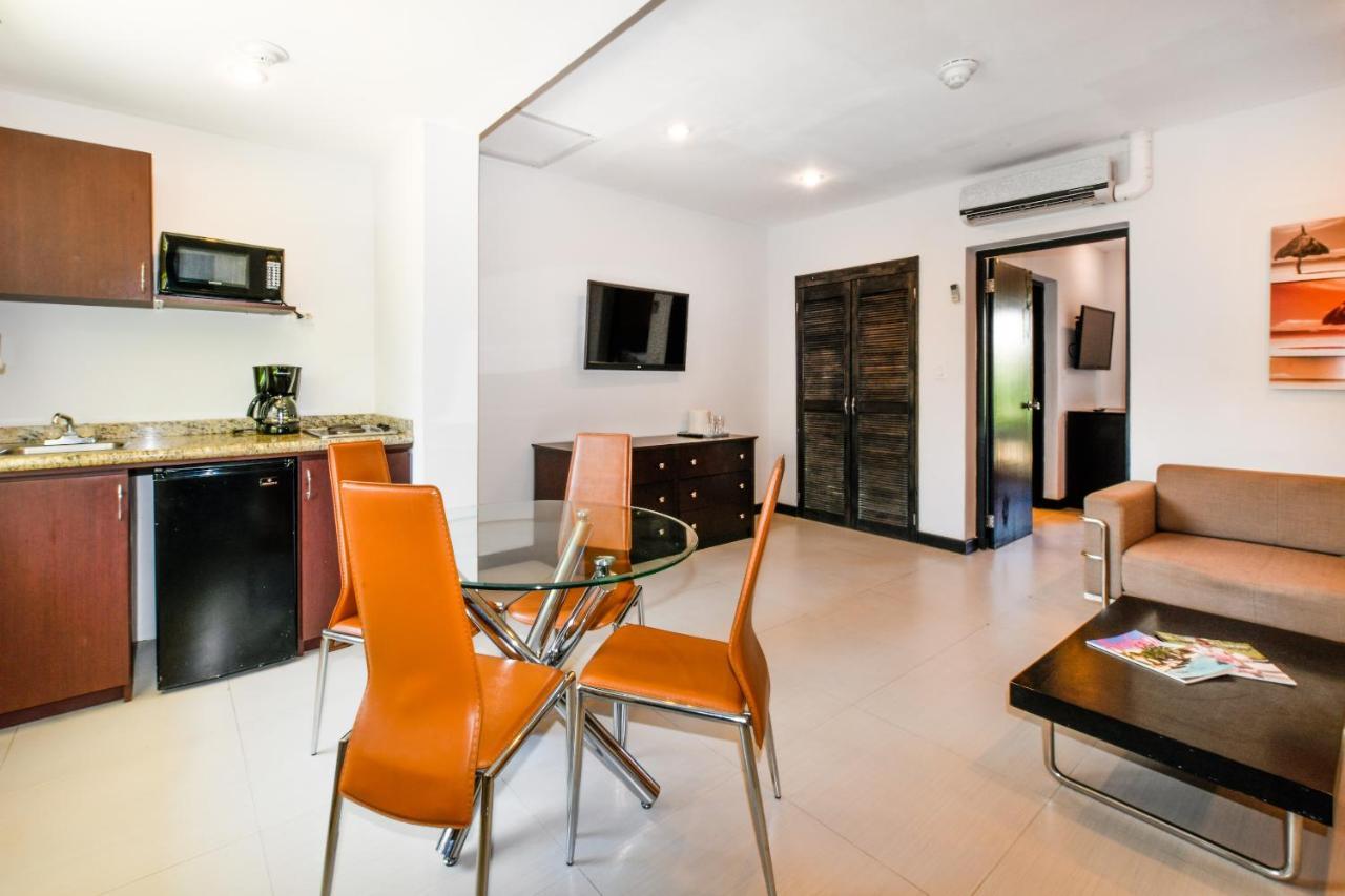 Talk Of The Town Beach Hotel & Beach Club By Gh Hoteles Oranjestad Buitenkant foto