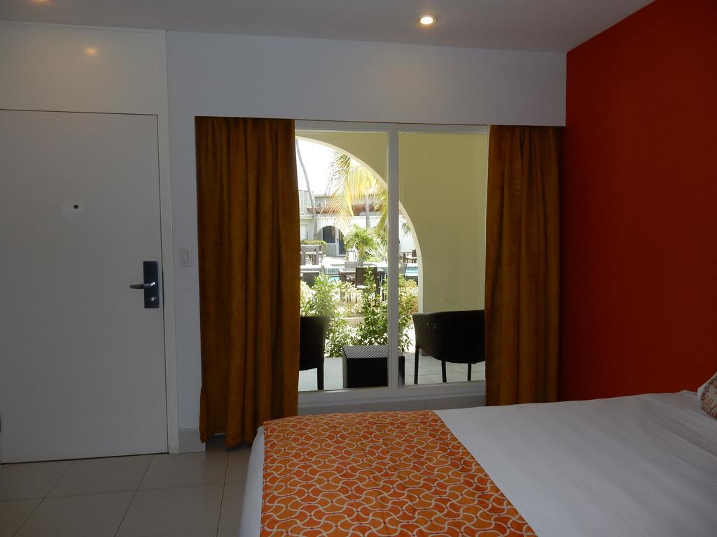 Talk Of The Town Beach Hotel & Beach Club By Gh Hoteles Oranjestad Buitenkant foto
