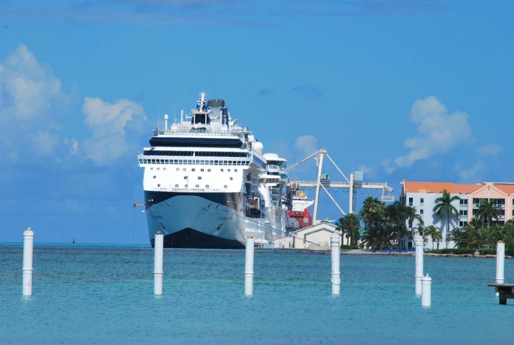 Talk Of The Town Beach Hotel & Beach Club By Gh Hoteles Oranjestad Buitenkant foto