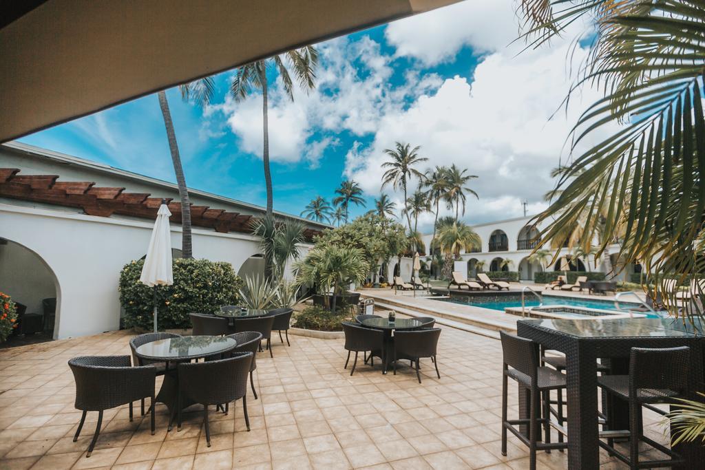 Talk Of The Town Beach Hotel & Beach Club By Gh Hoteles Oranjestad Buitenkant foto