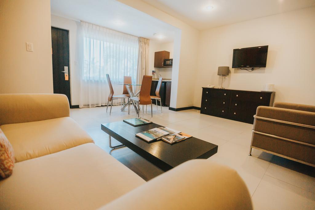 Talk Of The Town Beach Hotel & Beach Club By Gh Hoteles Oranjestad Buitenkant foto